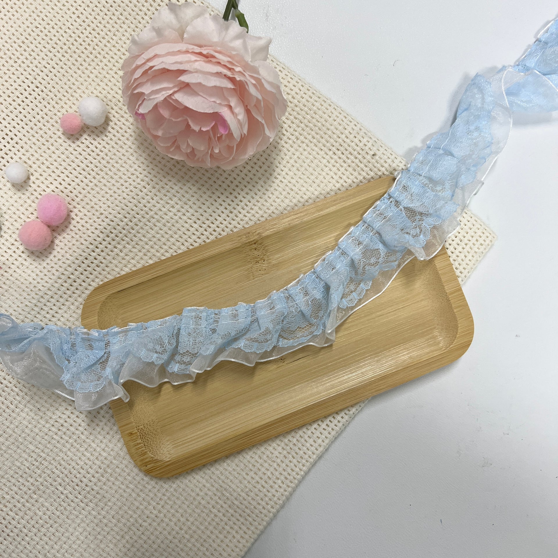 100 cm kanten, doorschijnend lint: babyblauw 100 cm kanten, doorschijnend lint: babyblauw